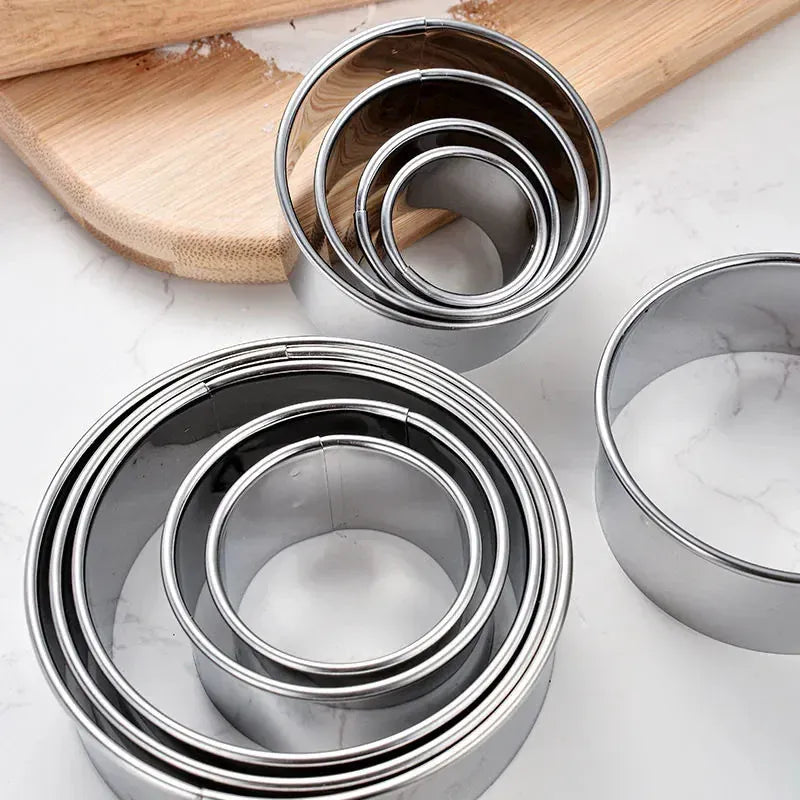 Emporte-pièces à biscuits en acier inoxydable - Set de 5 pièces polyvalentes emportepieces